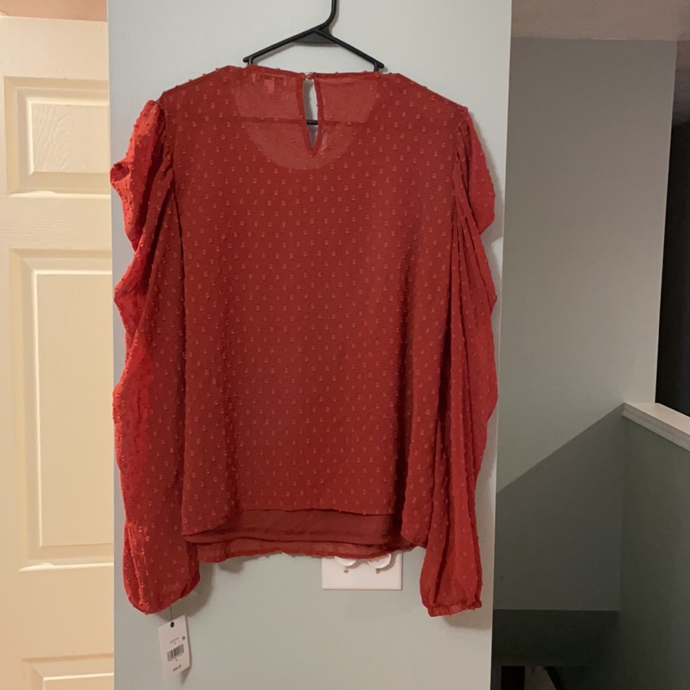 Cute fall Rouch  sleeve blouse. - Picture 2 of 4